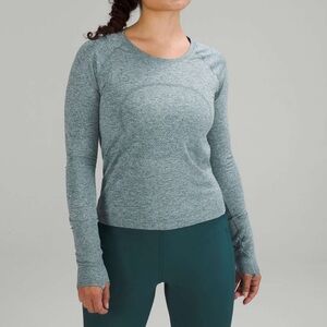 Lululemon Swiftly Tech Long Sleeve Shirt 2.0 *Race Length
Green Jasper / White 8